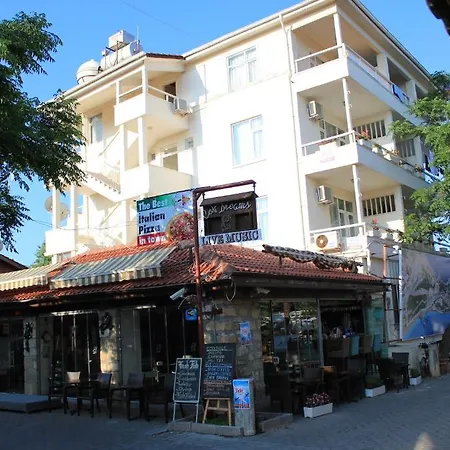 Huzur Hotel