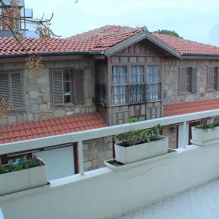 Huzur Hotell Side